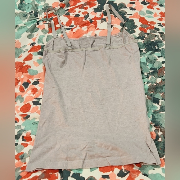 Yummie- Seamlessly Shaped Convertible Camisole; Size: S/M - Picture 12 of 12